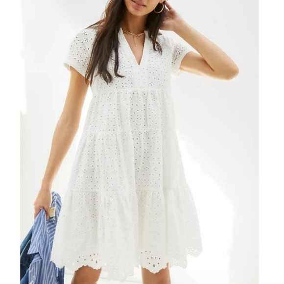 Maeve Dresses & Skirts - MAEVE Anthropologie Harper White Eyelet Scallope Hem Tunic Dress Size 1X Lined